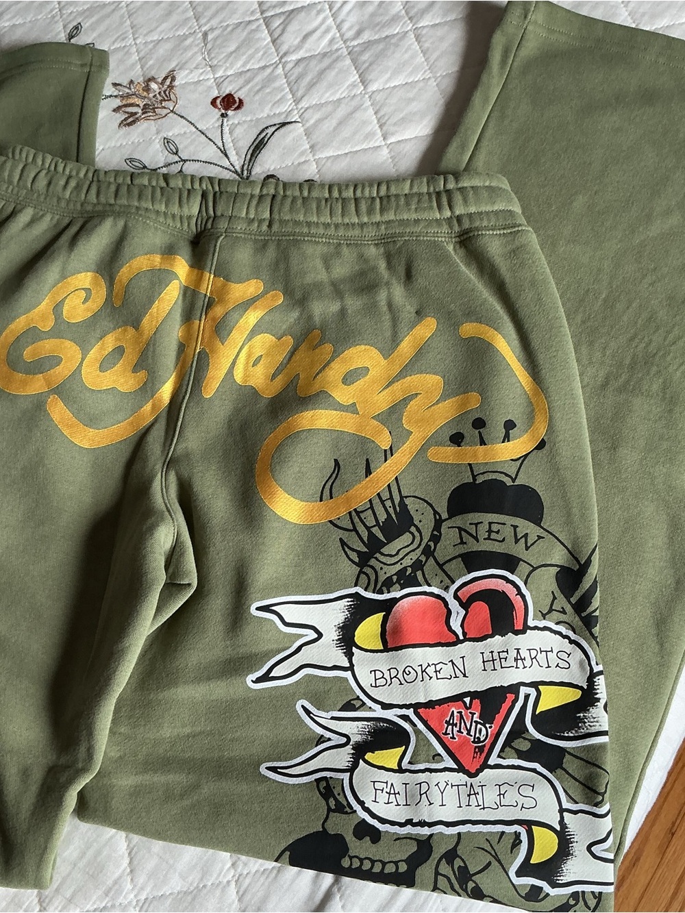 Ed Hardy pants - Picture 3 of 4